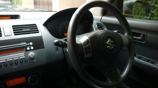 Suzuki Swift 1.5 GL ตัว Top ปี&#039;11 มือเดียว ไมล์น้อย