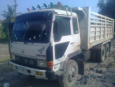 ขาย MITSUBISHI 2 เพลาดั้ม