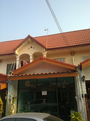 ขายทาวเฮ้าส์ สองชั้น หมู่บ้านฉัตรนรงค์เพลส แพรกษา สมุทรปราการ