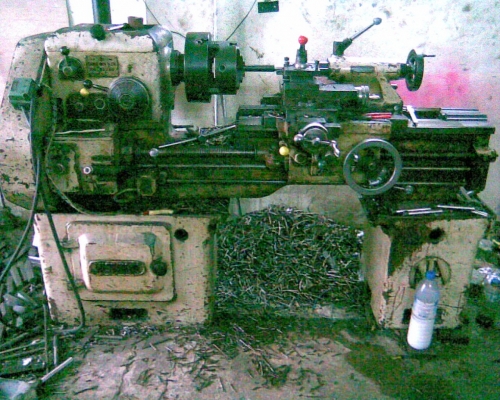 เครื่องกลึง NISHIMORI ญี่ปุ่น ขนาด 5 ฟุต รุ่น 3 เพลา(ขอบคุณ คุณวิโรจน์ สุพรรณบุรี ครับ) เครื่องกลึง NISHIMORI ญี่ปุ่น ขนาด 5 ฟุต รุ่น 3 เพลา(ขอบคุณ คุณวิโรจน์ สุพรรณบุรี ครับ)