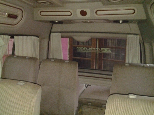 Toyota Commuter หลังคาสูง ปี 2005 Net. 6 แสน