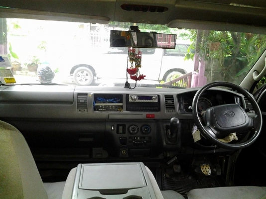 Toyota Commuter หลังคาสูง ปี 2005 Net. 6 แสน Toyota Commuter หลังคาสูง ปี 2005 Net. 6 แสน