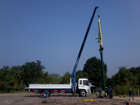 หจก.ที.พี.ที.เครน บริการรถเฮี๊ยบรับจ้าง/ให้เช่า ชลบุรี  มีรถบรรทุก6-10ล้อ ติดเครน3-5ตัน โทร.090-392-5297 , 081-709-3808