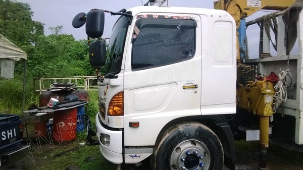 รถบรรทุก 6 ล้อติดเครน ยี่ห้อ HINO ติดเครน 5 ตัน 220 แรงม้า