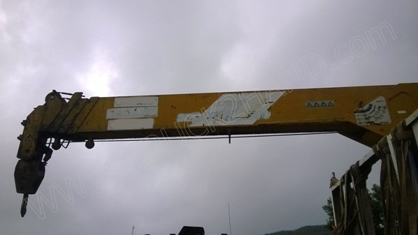 รถบรรทุก 6 ล้อติดเครน ยี่ห้อ HINO ติดเครน 5 ตัน 220 แรงม้า