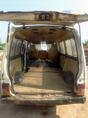 ขายแยกอะไหล่ รถตู้นิสสัน e23