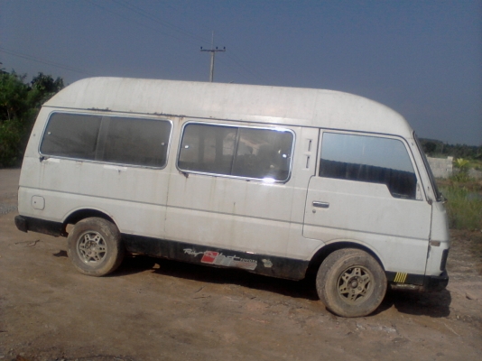 ขายแยกอะไหล่ รถตู้นิสสัน e23