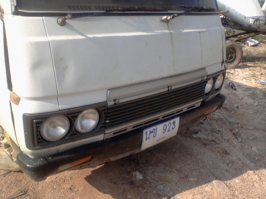 ขายแยกอะไหล่ รถตู้นิสสัน e23