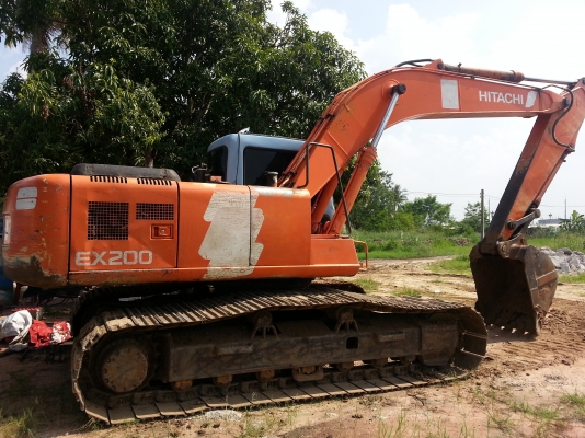 ขายอะใหล่ด่วน HITACHI EX200-3
