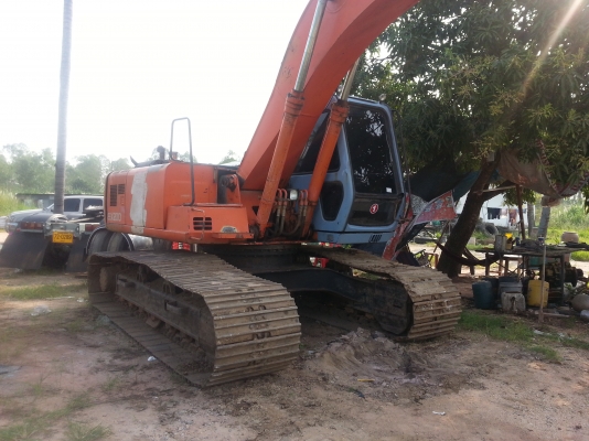 ขายอะใหล่ด่วน HITACHI EX200-3