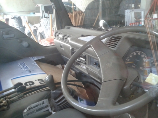 isuzu NKR 125 แรง ยกดัมพ์ได้ พร้อมเฮียบไฟฟ้า