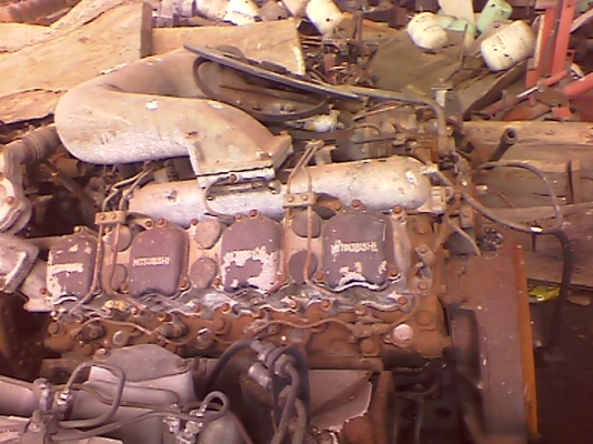 ขายเครื่องยนต์ใส่รถบัสมิตซู 8dc9  10  11 ไม่มีเกียราคาเริ่มต้นที 120000-150000