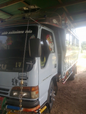 ขายรถisuzu NKRเครื่อง 110เเรงม้า