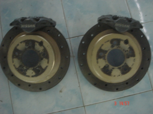 เบรค R33  หลัง