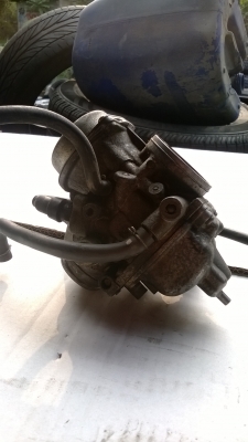 ขายคารบู FTR 225 ยังไม่เคยใช้ในไทยครับ 1900 บาท 0806260417 เล็กครับ