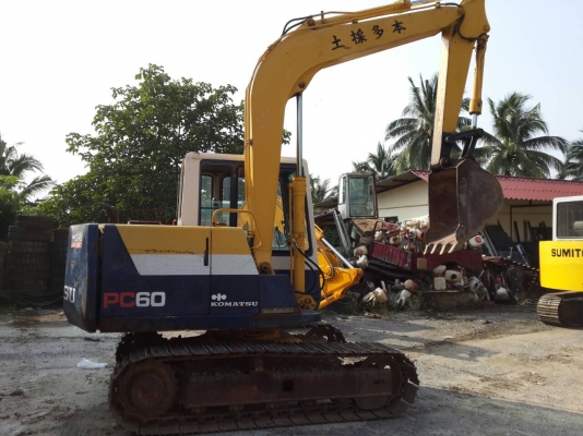 ขาย รถขุด KOMATSU รุ่น PC60-6- มือสองญี่ปุ่น