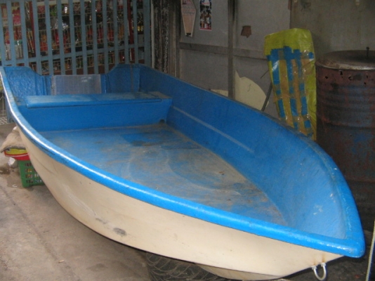 ขาย เรือไฟเบอร์ ท้อง3ลอน 12 ฟุต ราคา 9,500