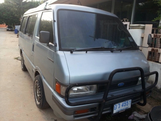 รถตู้ford