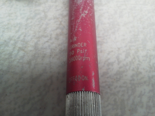 เครื่องเจียร์แต่งชิ้นงานขนาดเล็กด้วยลม พร้อมก้านแต่งชิ้นงานแบบต่างให้ด้วย