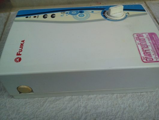 เครื่องทำน้ำอุ่น FUJIKA 3500 W. พร้อมใช้งาน ใช้งานมาน้อยมากเช็ดเครื่องการทำงานให้แล้ว(มีเยอะ)