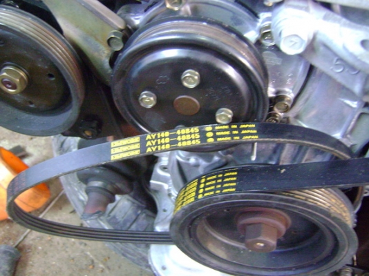 เครื่อง SR20 ฝาแดงและ SR20 DE ฝาขาว ขับหน้า