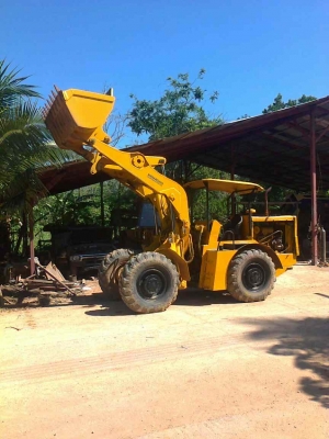 รถตักเลี้ยวเอวKAWASAKI ขนาดบุ้งกี้ตัก 2 ลบม. เครื่องดีเซล6สูบ ...