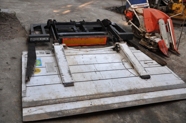 ขายฝาปิดท้าย รถ ไฮดรอลิค สภาพสวยเดิมจากญี่ปุ่น 19000