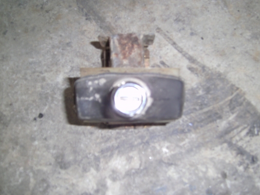 ที่เปิดฝาท้าย BMW E28