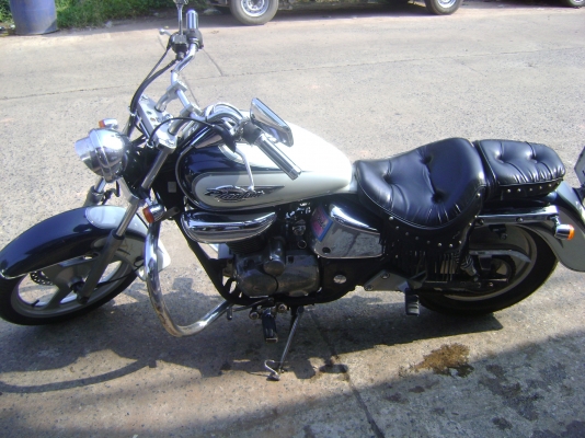 แพนทอม 200  ราคา 32,000