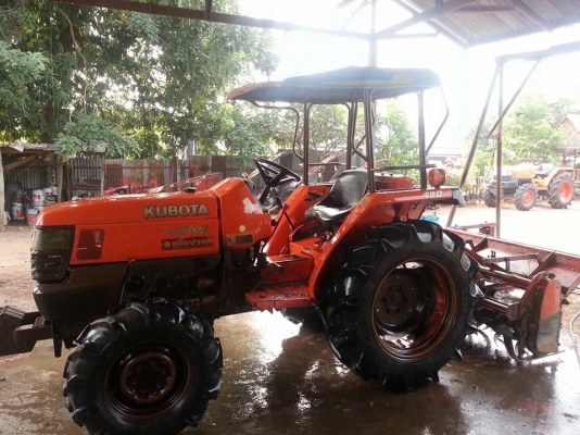 คูโบต้า L3408 4 WD 2 เพลาพร้อมโรตารี่ตราช้าง เดิมๆใช้งานได้ปรกติ