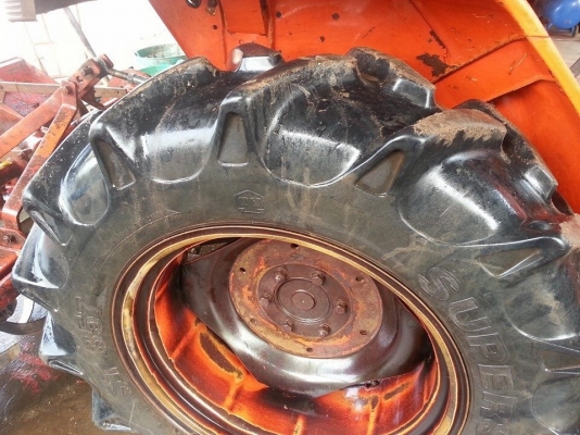 คูโบต้า L3408 4 WD 2 เพลาพร้อมโรตารี่ตราช้าง เดิมๆใช้งานได้ปรกติ