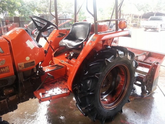 คูโบต้า L3408 4 WD 2 เพลาพร้อมโรตารี่ตราช้าง เดิมๆใช้งานได้ปรกติ