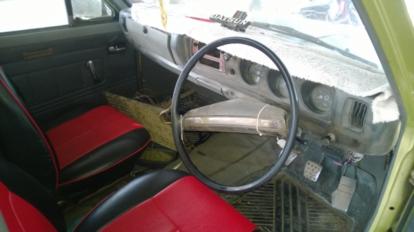 ขาย Datsun 620 ทบ.โอนเต็ม เครื่องทำใหม่ 65000