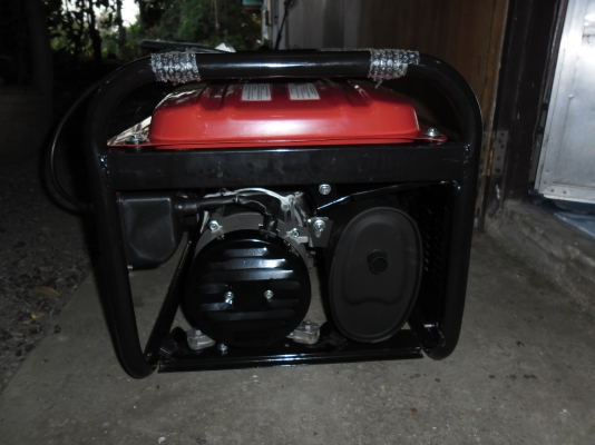 ขายเครื่องปั่นไฟ ขนาด 2800 วัตต์ 220 โวลล์ ราคาถูก