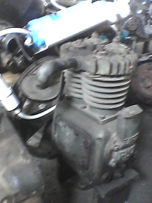 ขายปั๊มลม FUJI EARTH 5แรง สองสูบของญี่ปุ่น ขายปั๊มลม FUJI EARTH 5แรง สองสูบของญี่ปุ่น