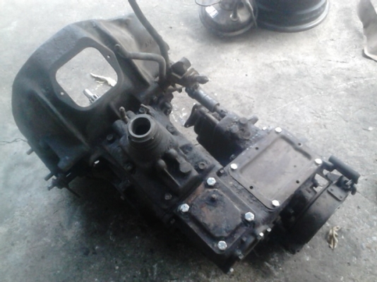 ขายเกียร์ nissan Patrol g60 3 เกียร์