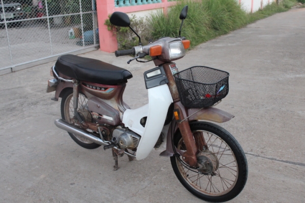 C900เดิมๆพร้อมประกวดทะเบียนโอนราคาถูกๆ8800บาท