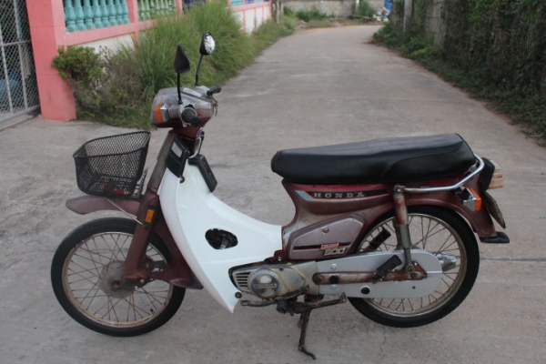 C900เดิมๆพร้อมประกวดทะเบียนโอนราคาถูกๆ8800บาท