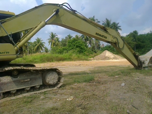 ขายรถแบคโฮ KOMATSU pc200-6 สภาพดีพร้อมใช้ไฟฟ้าครบ รถJAPANซีเรียล8หมื่นกว่าเอกสารอินวอยท์ ขายรถแบคโฮ KOMATSU pc200-6 สภาพดีพร้อมใช้ไฟฟ้าครบ รถJAPANซีเรียล8หมื่นกว่าเอกสารอินวอยท์