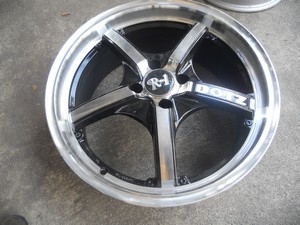 ขายแม็ก D-1 17"  สภาพสวยราคาถูกครับ