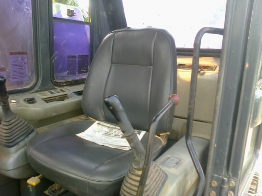ขายรถแบคโฮ KOMATSU pc200-6 สภาพดีพร้อมใช้ไฟฟ้าครบ รถJAPANซีเรียลสูงเอกสารอินวอยท์ ขายรถแบคโฮ KOMATSU pc200-6 สภาพดีพร้อมใช้ไฟฟ้าครบ รถJAPANซีเรียลสูงเอกสารอินวอยท์