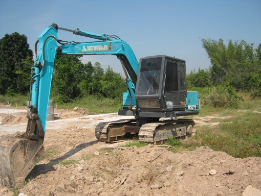 ประกาศขายรถแบคโฮ ประกาศขายรถแบคโฮ