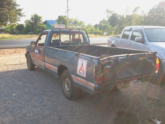 ขายรถกระบะโตโยต้า เครื่อง kb ดีเซล พร้อมทะเบียน 45000 ราคาต่อรองได้