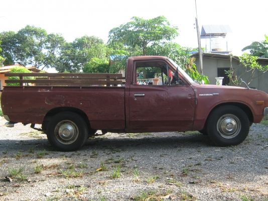 ขาย  DATSUN 620 4ขอ เกีรย์คอใช้งานได้ตามปกติ