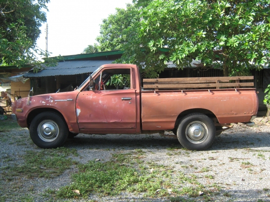ขาย  DATSUN 620 4ขอ เกีรย์คอใช้งานได้ตามปกติ