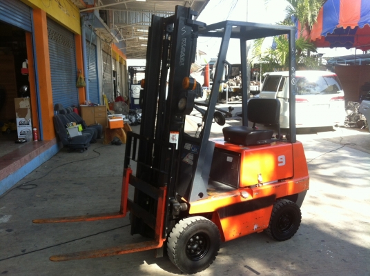 ขายฟอร์คลิฟต์ TOYOTA 402FG   1TON  เสายกสูง 3 M   นำเข้าจากญี่ปุ่น ขอบคุณมากครับพี่ชาญชัย พิษณุโลก พรุ่งนี้ถึงครับ