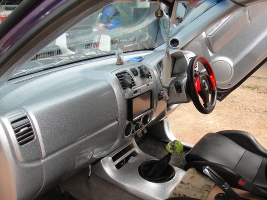 ขาย อีซูซุ  ดีแ็ม็กซ์  ปี 05  เครื่อง 2500    สีม่วงเหลือบ  แม็กซ์ 18 ประตูปีกนก