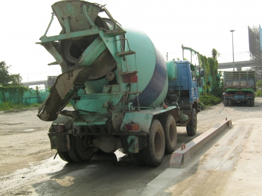 รถโม่ปูน ยี่ห้อ NISSAN รุ่น CW41MHR-E รถโม่ปูน ยี่ห้อ NISSAN รุ่น CW41MHR-E