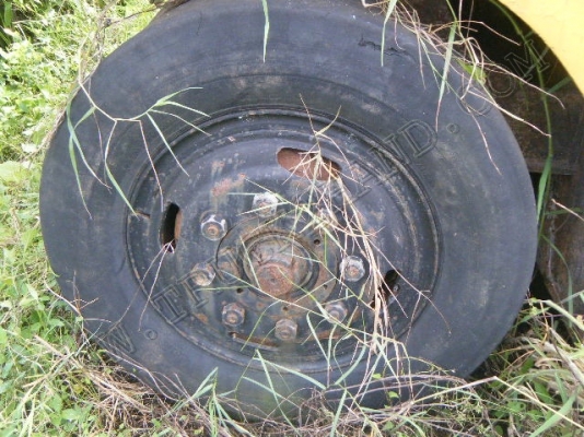 ประมูล - ขายทอดตลาด รถบดถนนล้อยาง ยี่ห้อ HI-WAY MASTER รุ่น HR15T