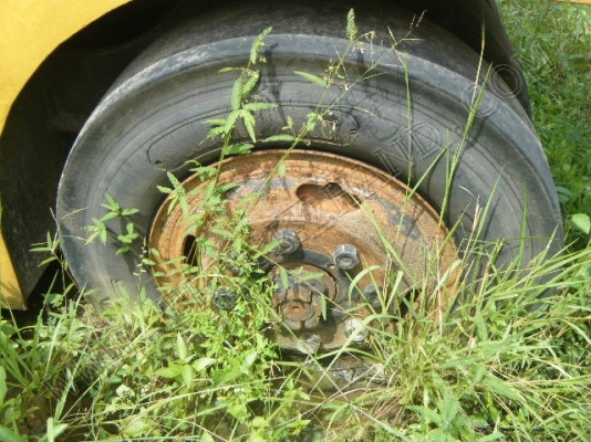 ประมูล - ขายทอดตลาด รถบดถนนล้อยาง ยี่ห้อ HI-WAY MASTER รุ่น HR15T